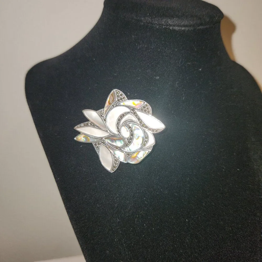 Vintage Abalone 925 Silver Floral Brooch w/Insignia on the Back - Picture 2 of 4